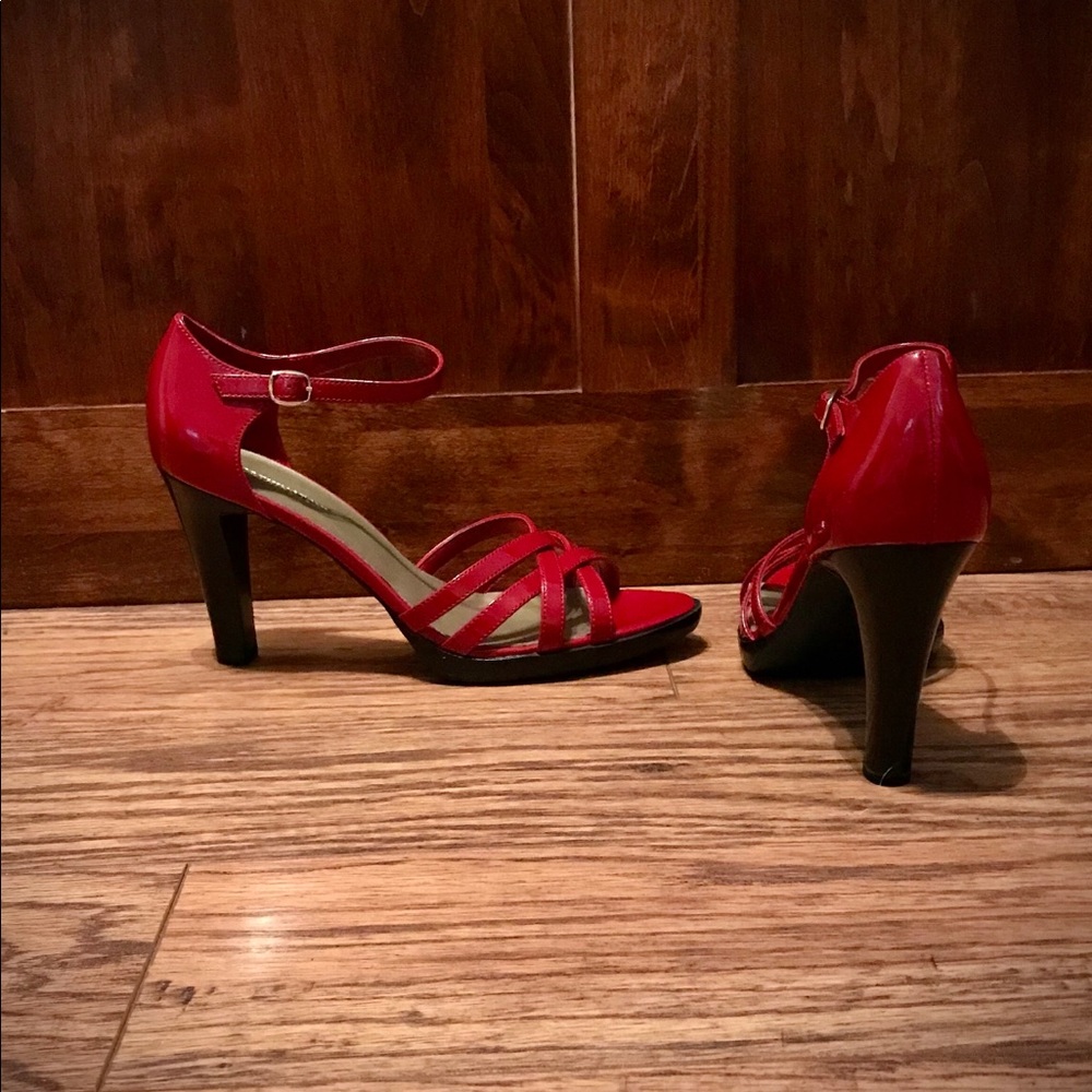 Worthington ankle strap shoe
